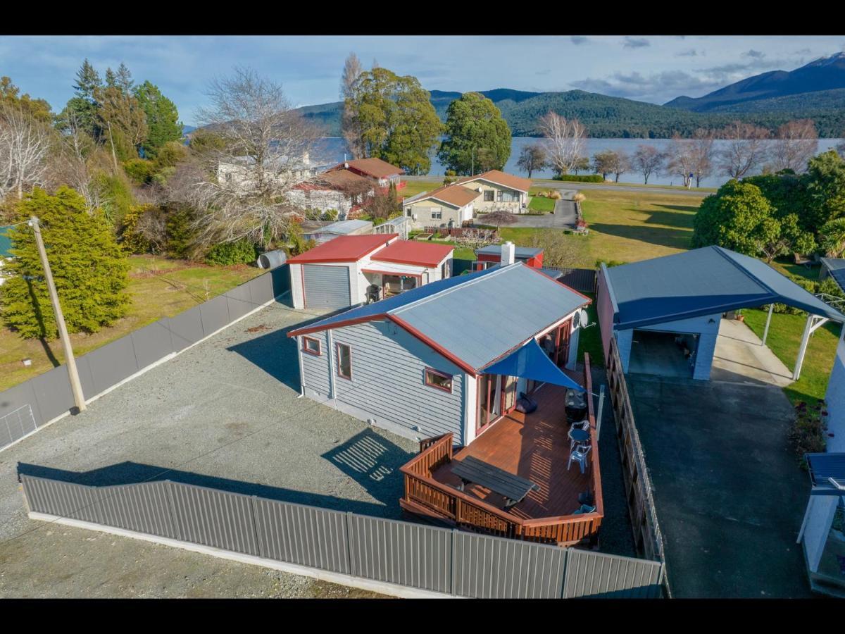 Te Anau Holiday Home - Free Wifi - Free Bikes & Kayaks - Short Walk To Lake & Town - Top Views Exterior photo